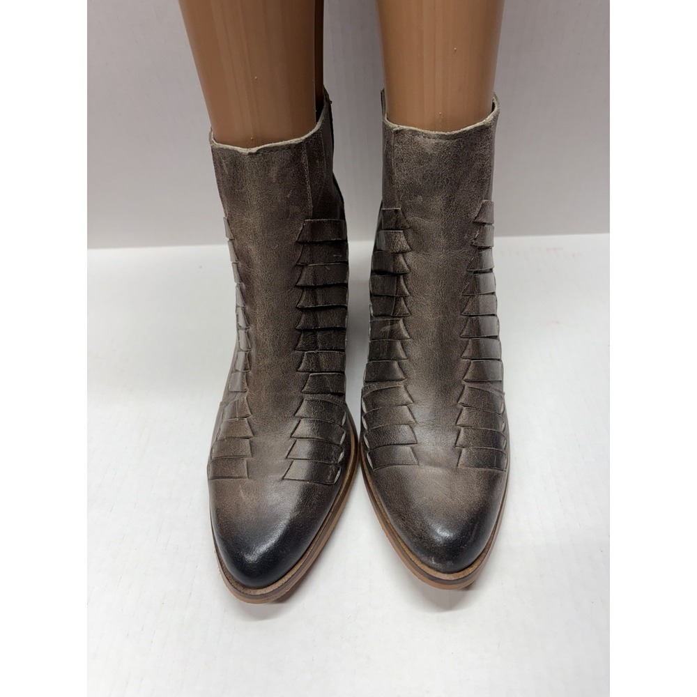 Diba True Neat Lee Leather Booties Brown Women's 7.5 M EUC